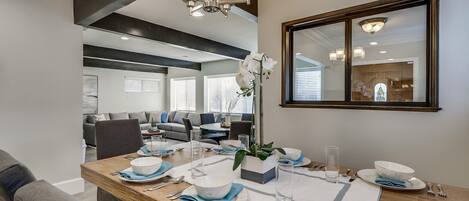 Casa, varias camas, patio ( Destination #41) | Restaurantes