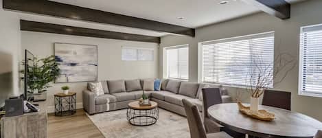 House, Multiple Beds, Patio (Destination #41) | Interior
