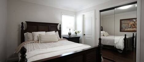 House, Multiple Beds, Pool Access, Pool View (Destination #07) | 5 bedrooms, individually decorated, individually furnished, bed sheets