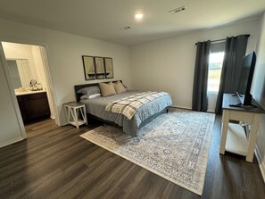 4 bedrooms, iron/ironing board, travel cot, WiFi