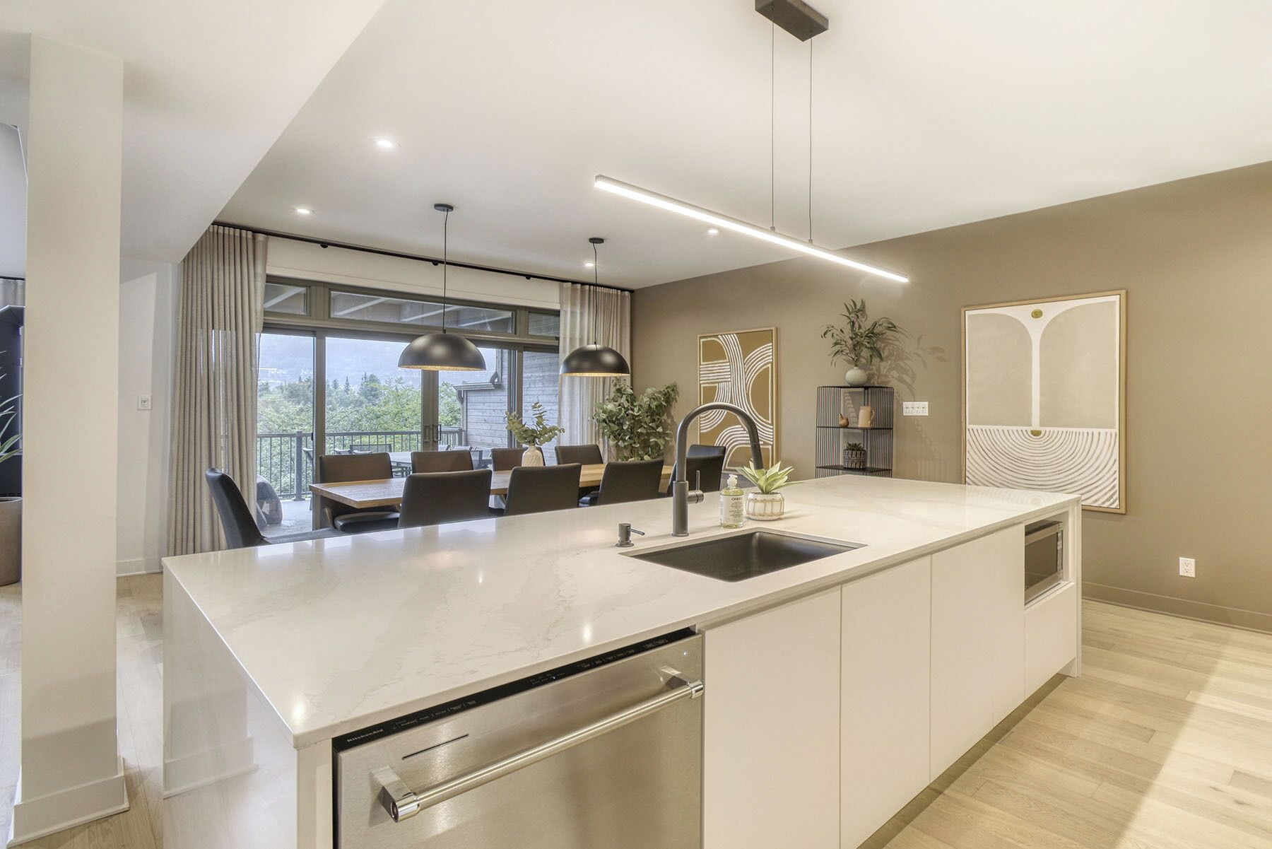 高级公寓式客房, 山景 | 私人厨房 | 大冰箱、微波炉、烤箱、炉灶