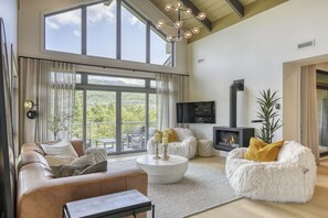 Superior Condo, Mountain View | Living area - 201 Verbier Building 5 (Mont-Tremblant)