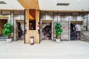 Unclassified image, 4 of 40, button - LiSheng Yijia Hotel (Chengdu)