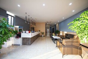 Unclassified image, 2 of 18, button - Haining Stranger Shanghua Hotel (Haining)