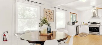 Walk to the Ontario Lake/ Newly Renovated Bungalow with 4 bedrooms