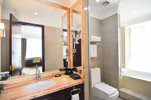 Bathroom - Dalian Huigu Sunshine Hotel (Dalian)