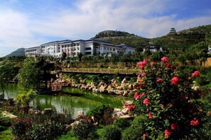Unclassified image, 3 of 26, button - Yizhengyuan Hotel (Zaozhuang)