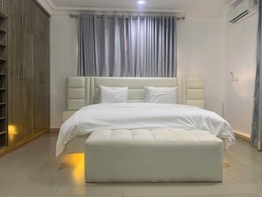 3 dormitorios, tabla de planchar con plancha, wifi y ropa de cama