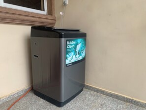 Interior - 4mins to Aso-Rock Villa, King Bed, Chef, Free Cleaning, 24/7 Electricity  (Abuja)