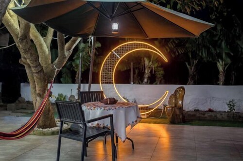 Zibeisha Light Luxury Art Seaview Inn