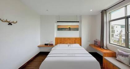 Zibeisha Light Luxury Art Seaview Inn