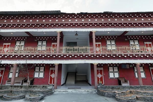 Exterior - Garze Tagong Grassland Hotel (Kangding)