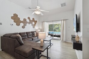 TV - Great Community, amazing private pool, near Disney! (Davenport)