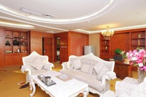 Room - Yijiang Hotel (Wusu)
