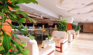 Lobby - Yijiang Hotel (Wusu)