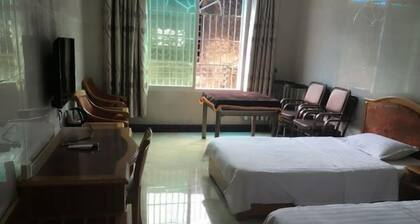 Changning Xiuyuan Hotel