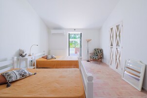 舒适双人房或双床房, 私人浴室, 花园景观 | 隔音、免费 WiFi、轮椅无障碍