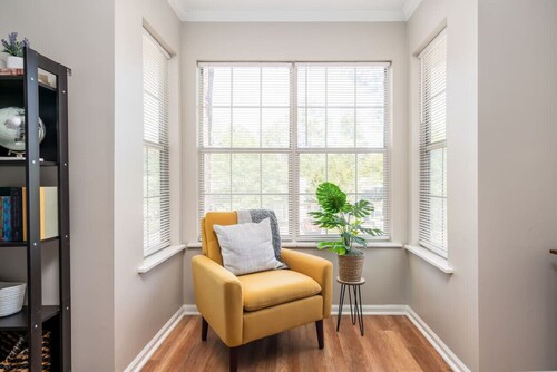 Charming Upstairs Apt in Irmo | 3 BR | Sleeps 6