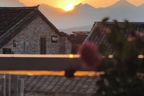 Property grounds - Shifang Chuanshe Boutique Inn (Zhaoping)