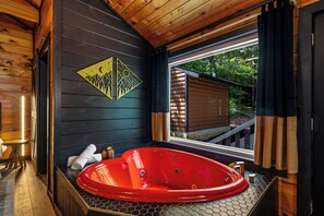 Interior - Romantic Couples Hideaway! Private Theater! Hot tub! Firepit! SEASONAL SPECIALS! (Sevierville)