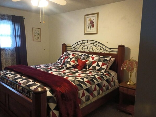 1 bedroom, desk, iron/ironing board, free WiFi