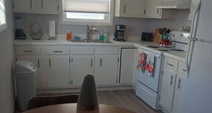 This apartment is a 1 bedroom(s), 1 bathrooms, located in Pierre, SD.