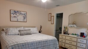 2 quartos, ferros/tábuas de passar roupa, Wi-Fi, roupa de cama