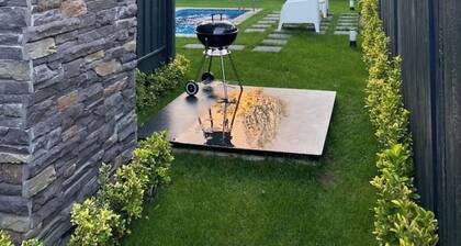 Koti Sapanca N - Tiny House with Heated Pool
