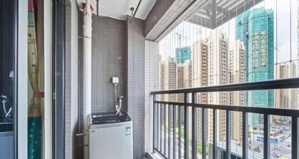 Shanghe Hotel Apartment (Shenzhen Science and Technology Park Vientiane World)