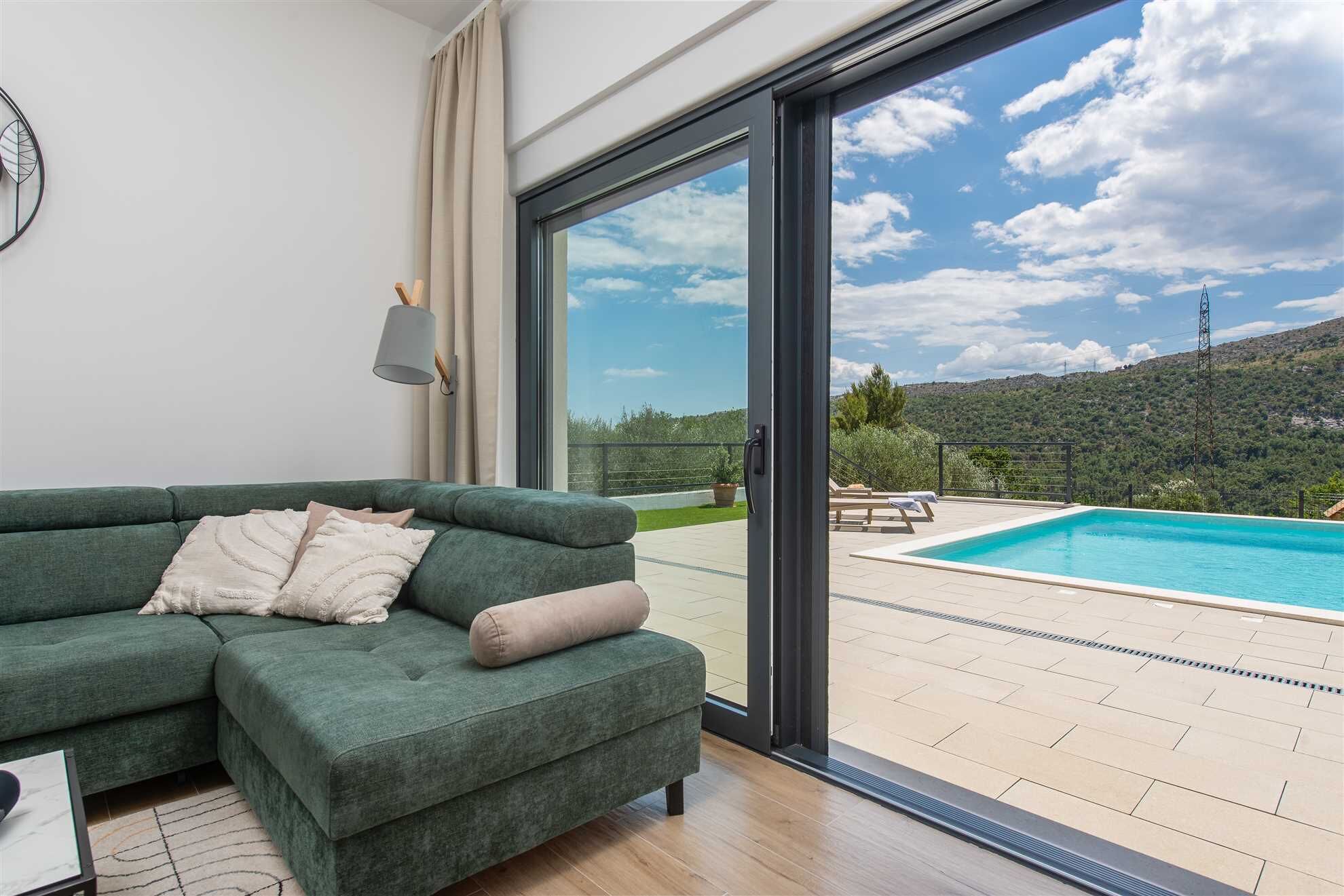 スマートテレビ、テレビゲーム、ビデオライブラリ