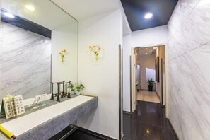 ロビーラウンジ