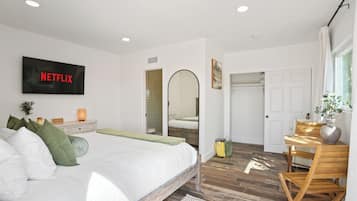 4 chambres, coffres-forts dans les chambres, bureau