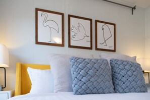 4 bedrooms, desk, iron/ironing board, free WiFi