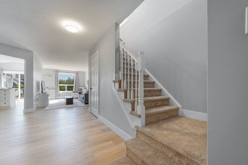 Bright & Spacious - 3-Bedroom Home