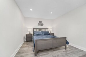 3 Schlafzimmer, Schreibtisch, Bügeleisen/Bügelbrett, kostenloses WLAN