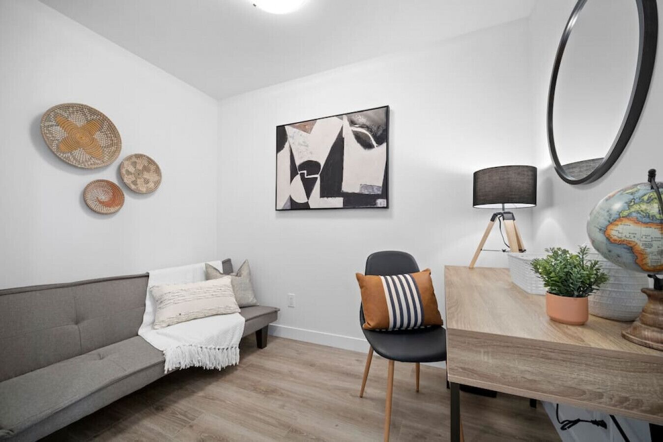 Modern Suite With City Views - Waterloo
