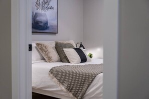 1 chambre, fer et planche à repasser, Wi-Fi gratuit, draps fournis