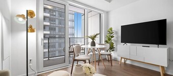 Upscale Condo Steps from DTK