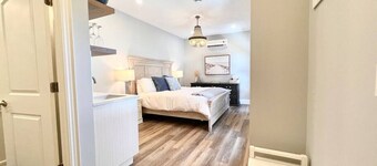 Peaceful Coach House Oasis