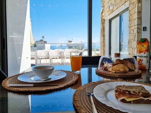 Spacious Villa in Neo Chorio, Panoramic Sea Views to Polis Chrysochous Bay, A/C & Private Pool!