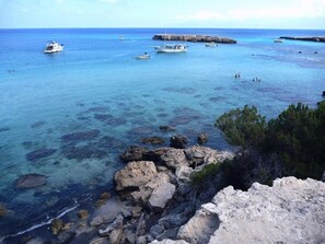 Ducha, secador de pelo, toallas