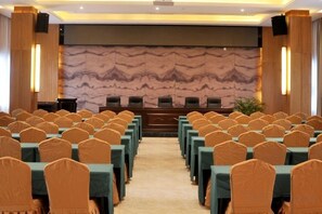 Unclassified image, 3 of 22, button - Jiange Hotel (Jiange)