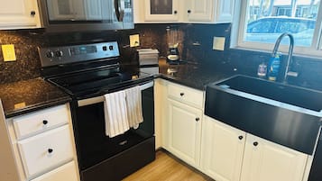 Microwave, oven, stovetop, dishwasher