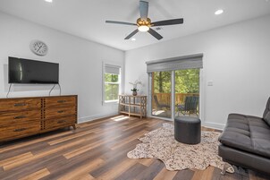 华丽小屋, 允许带宠物, 山景 | 高档床上用品、特色装修、特色家居、遮光窗帘