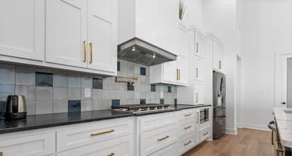 Family Fun House - Pet Friendly-