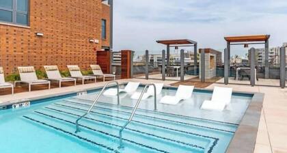 Modern 1BR in Silver Spring