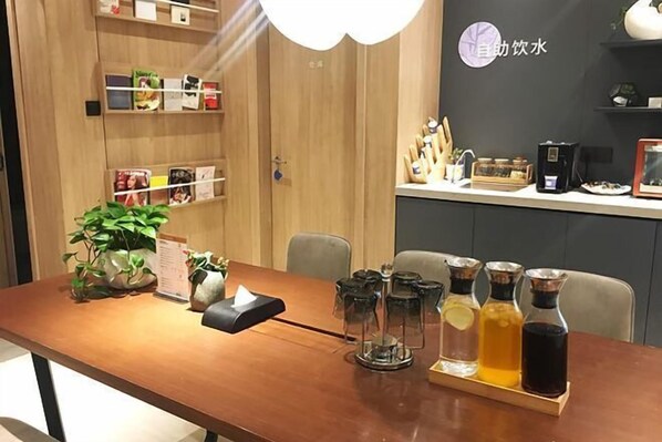 Dining - HanTing Premium Hotel (Wuhan Huake University Innovation Street) (Wuhan)