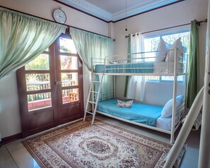 5 Schlafzimmer, Bügeleisen/Bügelbrett, WLAN, Bettwäsche