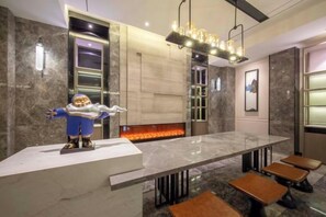 Ảnh chưa phân loại, 2 trong số 26 ảnh, nút