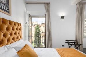 1 Schlafzimmer, Zimmersafe, Schreibtisch, Bügeleisen/Bügelbrett